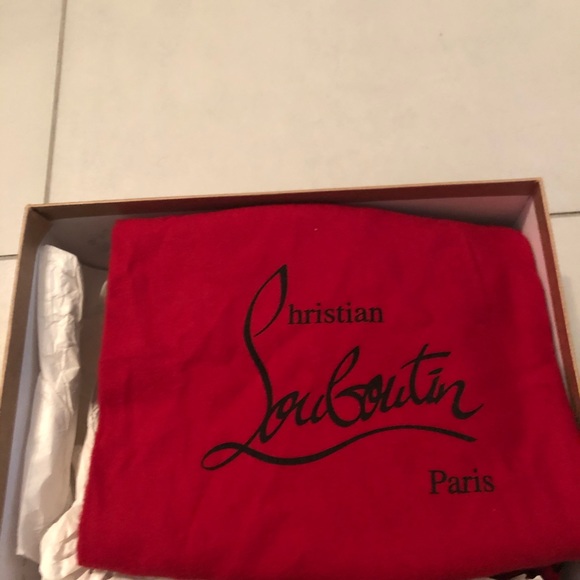 *BRAND NEW* Christian Louboutin Very Conic Pumps - Picture 5 of 7